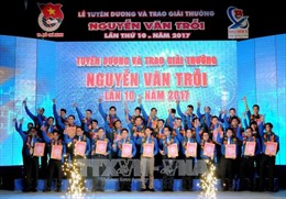 Trao giải thưởng Nguyễn Văn Trỗi cho 35 thanh niên công nhân tiêu biểu 